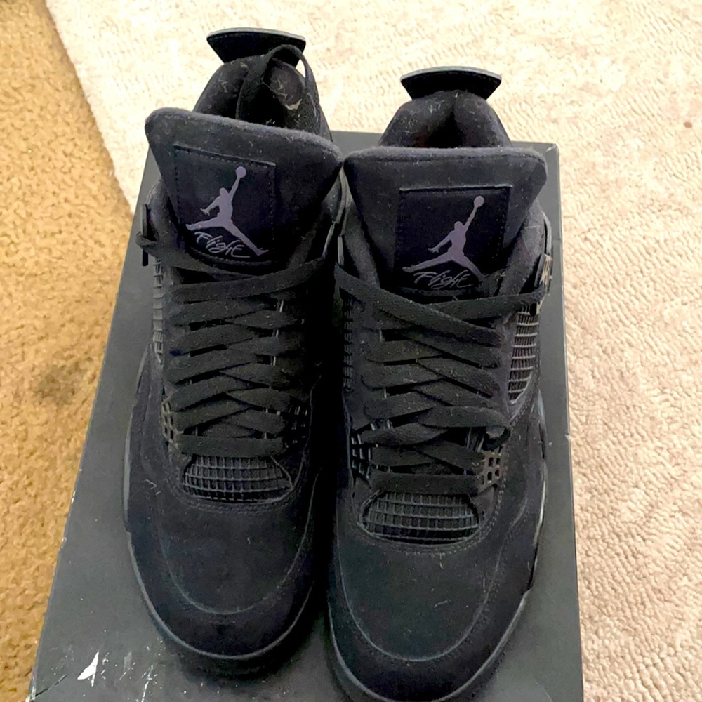 Air Jordan 4 Retro “Black Cat”